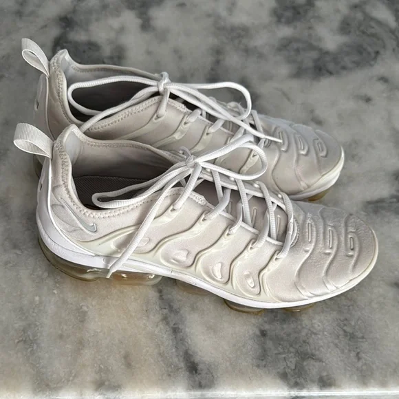 2019 Mens Nike Air Vapormax Plus White/Pure Platinum Running Shoes! Size 12 - Picture 3 of 8
